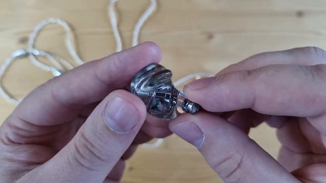 Обзор наушников для стримера от компании KbEar смотреть онлайн