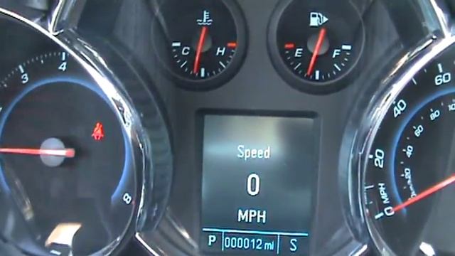 2012 Chevrolet Cruze (White) смотреть онлайн