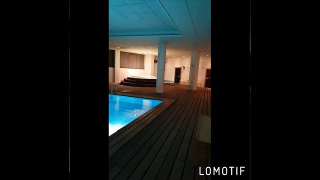 Крытый бассейн с видом на горы в Катерина Альпик Красная Поляна смотреть онлайн