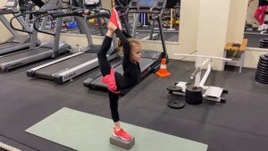 Мирослава в Хрустальном ⛸ минус 1кг с Новогодних праздников ? Фигурное катание! Lebedeva Miroslava!