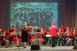 Евгения Дунаева "Нашей юности оркестр" (П. Аедоницкий, И. Романовский)