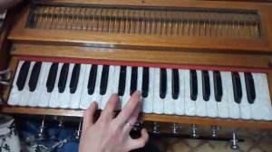 Шри Гуру-Ванданам. ШРИ ГУРУ-ЧАРАНА-ПАДМА. Урок игры на фисгармонии, в Ре-минор.