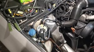 Замена топливного фильтра Audi A8D2