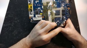 ACER E1-531 не включается. Отключаем дискретную видео карту  UMA