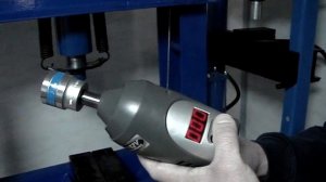 211-03248 Электрогайковерт 1/2" 12V 340Nm