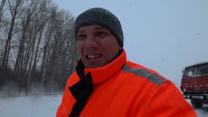 ЗАЛИЛ СПИРТ В КАМАЗ  ТЕПЕРЬ ОН ПЬЯНЫЙ  И ОН  БУКСУЕТ ! ))