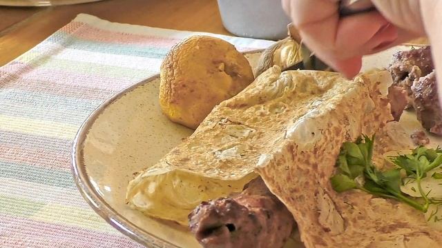 Анапа Мацони ресторан грузинской кухни на улице Ленина, 3. Сидим в ресторане, кушаем в Анапе. смотреть онлайн
