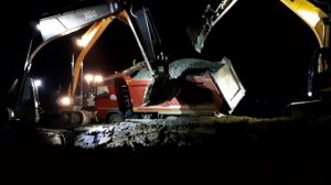 Самосвал Volvo FMX  провалилась