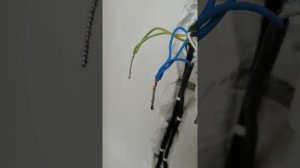 Пайка эл контактов в распред коробке. Припой ПОС 61, флюс СКФ.