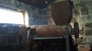 молотилка кукурузы, кукурузолущилка.