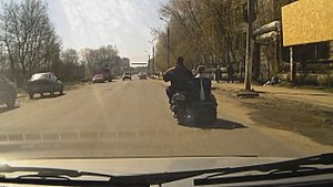 скутер с люлькой