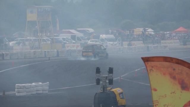 Minivan drift Nissan Serena SR20 DET turbo 380 hp MPV car смотреть онлайн