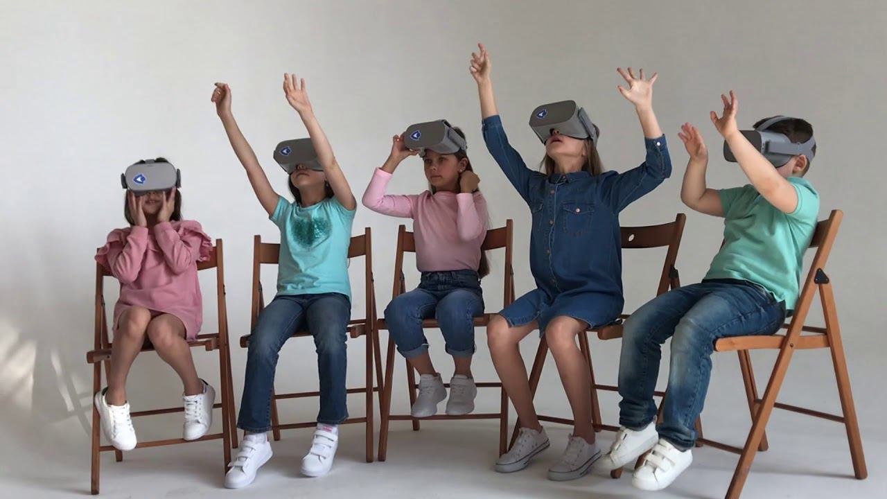 What do kids experience during the sessions of VR Encyclopedia? смотреть онлайн