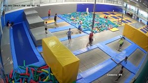 Ребенок получил травму в батутном центре Космос  Орел