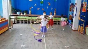 Спортивный танец ДОУ Колокольчик "Весёлые ленточки"