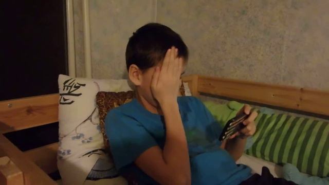 Чем занят видеоблогер, когда он не пилит РОЛИКИ! смотреть онлайн