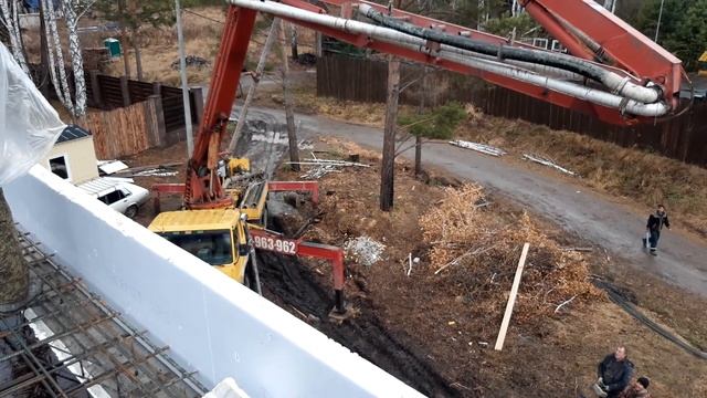 Полезные советы по монтажу фундамента. Выбор бригады. Доставка бетона