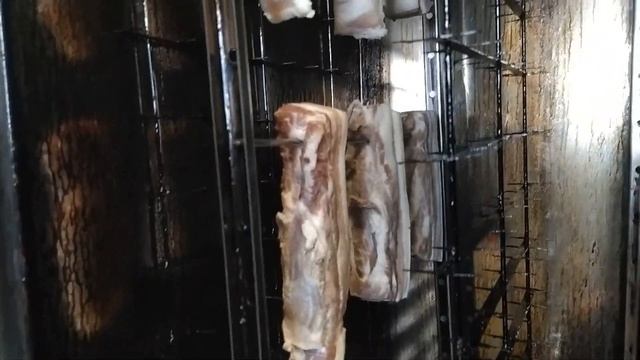 Грудинка свиная горячего посола,холодного копчения в Моските