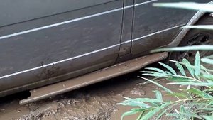 Соболь полный привод застрял в грязи