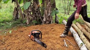 Single mother : helps orphan boy, building wooden house for grandm,meal happy | Hoàng Thị Lan