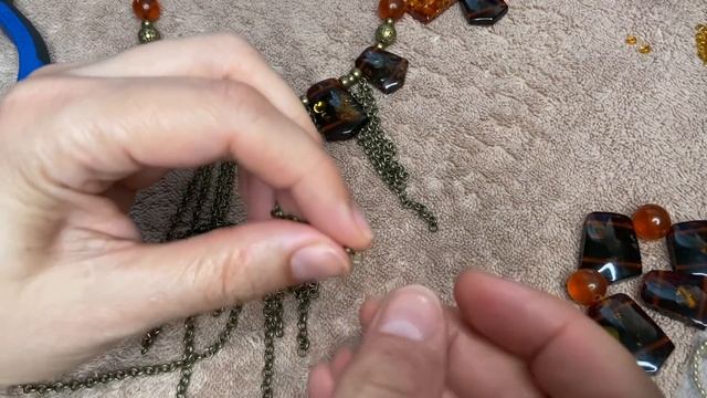 ПЕРЕДЕЛКА УКРАШЕНИЙ. КОЛЬЕ ДЛЯ ВЕРЫ. ЯНТАРНЫЙ КАСКАД. УКРАШЕНИЕ ДО И ПОСЛЕ смотреть онлайн