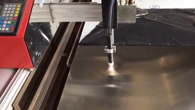 Портативный станок с ЧПУ с плазменной горелкой Blackwolf смотреть онлайн