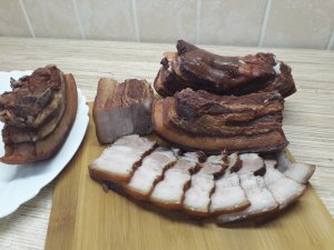 ПРОСЛОЙКА СВИНАЯ В ЛУКОВОЙ ШЕЛУХЕ | САЛО ВАРЕНОЕ В ЛУКОВОЙ ШЕЛУХЕ|