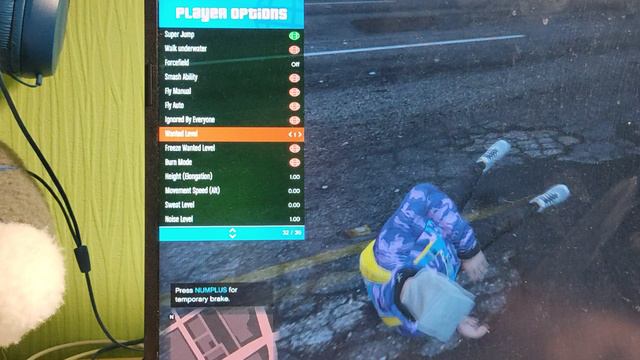 КАК СДЕЛАТЬ СКИН С ПОМОЩЬЮ МЕНЮ ТРЕЙНЕРЕ В ГТА 5 ОДИНОЧНОЙ ИГРЕ смотреть онлайн