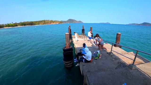 Путешествие на Байке на Юг Пхукета. Пляж и Рынок Равай (Rawai Beach). смотреть онлайн