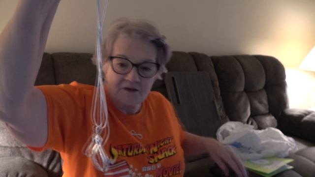 Mature Sass, Linda, Styles Me смотреть онлайн