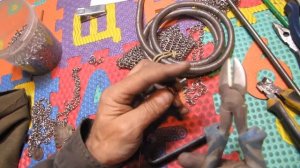 станок НАКРУТКИ колец для кольчуги сколько метров проволоки надо и какой диаметр кольца выбрать