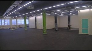 Полимерный пол с резиновыми матами в тренажёрном зале
