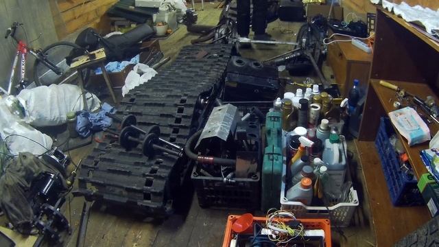 ПРОДОЛЖАЕМ СОБИРАТЬ ЧЕРНЫЙ POLARIS смотреть онлайн