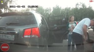 Перцовый баллончик против быдла на дорогах.