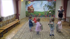 Игровой танец с платочком. 2-3 года
