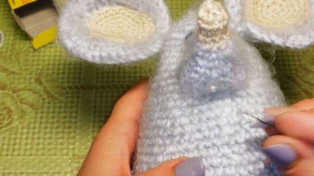 Мышка крючком.Символ нового года . Свяжем вместе серую мышку.