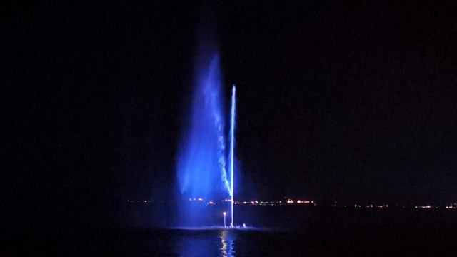 саратов набережная светомузыкальный фонтан смотреть онлайн