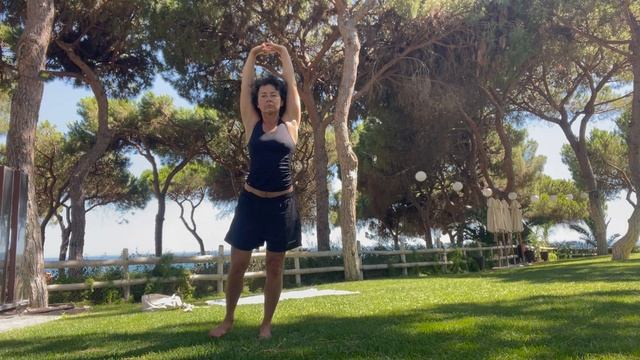 YOGA FOR ADAPTATION (RUSSIAN) смотреть онлайн