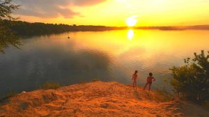 Блаженство летнего отдыха у воды