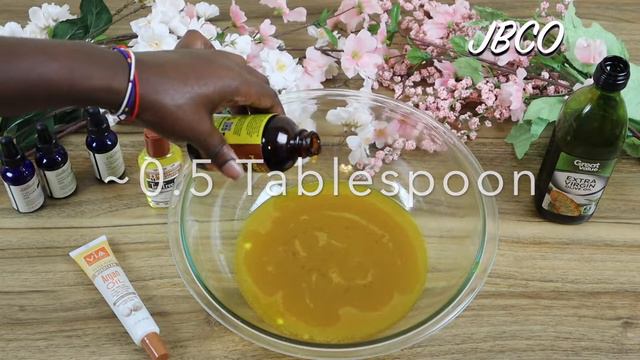 HOMEMADE MOISTURIZING WHIPPED SHEA BUTTER || DIY || Fix Dry Natural Hair || Choco Lotte