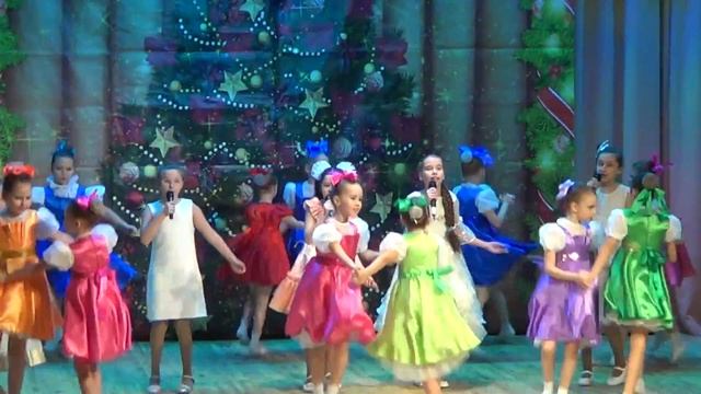 Новогодняя дискотека ансамбль Камертон г.Лобня смотреть онлайн