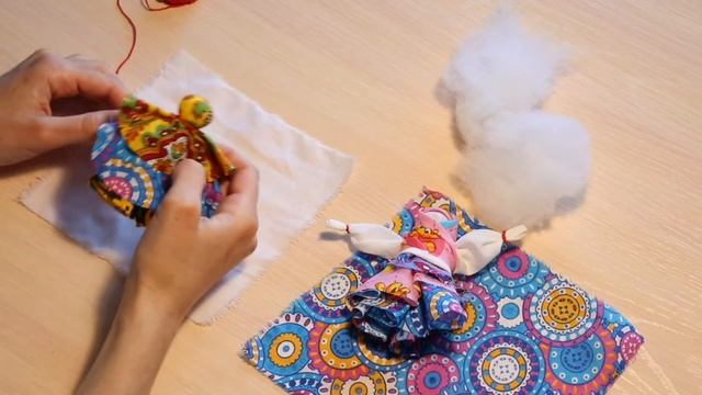 Мастер-класс по народной кукле-скрутке "Колокольчик" смотреть онлайн