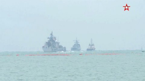 Более 30 кораблей ЧФ выдвинулись на учения из Новороссийска и Севастополя