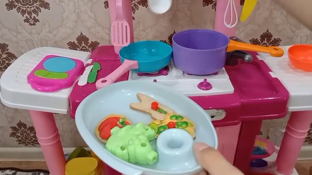 ВОЛШЕБНАЯ КУХНЯ смотреть онлайн