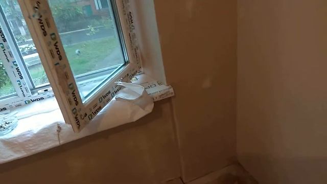 Шестой день работы.Ремонт спальни,малярные работы,стены под обои,потолок ремонт под покраску.