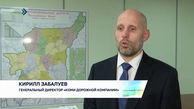Укладка экспериментальной асфальтобетонной смеси идёт на улице Крутой в Сыктывкаре