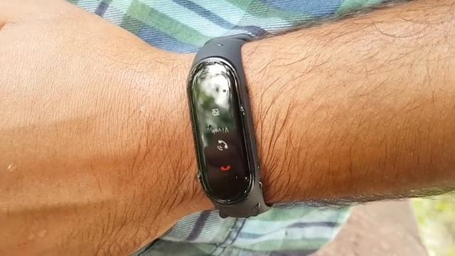 Mi Band 4 Review, Price, How to Connect and Use