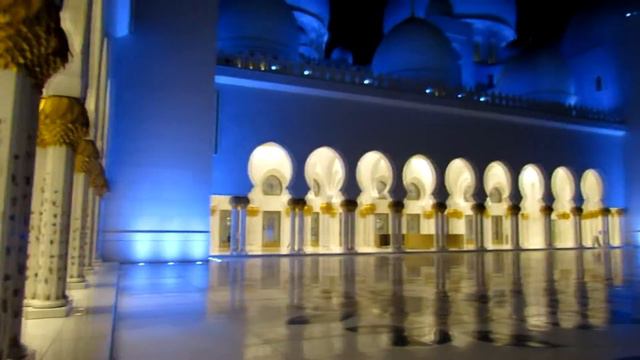 Сама найбільша мечеть в світі- The world's largest mosque смотреть онлайн