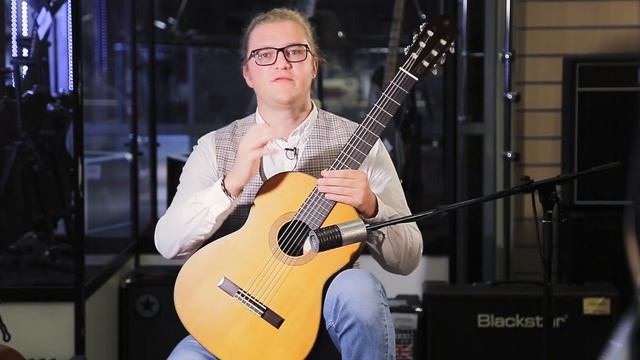 Сравнение гитар Yamaha C40 и CG122MC от Романа Зорькина