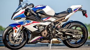 ? BMW S1000RR - Куча Плюсов и Один Жирнющий МИНУС ?!